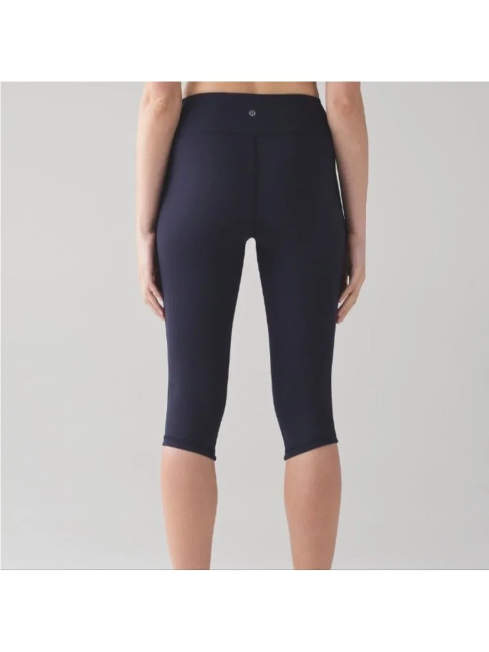 Lululemon Squad Goals Crop (17